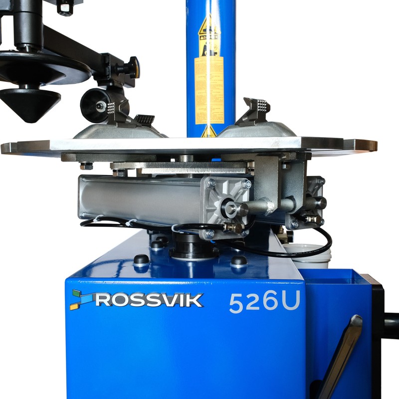 Станок шиномонтажный ROSSVIK V-526U, п/автомат, до 26", 220В с третьей рукой Станок шиномонтажный ROSSVIK V-526U, п/автомат, до 26", 220В с третьей рукой