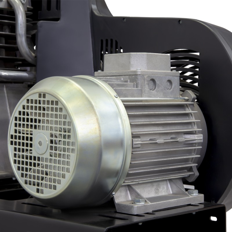 WDK-95079  Масляный поршневой компрессор с ременным приводом 798 л/мин, 11 бар, 380В/5,5 кВт, 500 л, WiederKraft