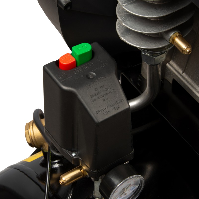 WDK-92060 Масляный поршневой компрессор с ременным приводом 606 л/мин, 11 бар, 200 л, WiederKraft WDK-92060 Масляный поршневой компрессор с ременным приводом 606 л/мин, 11 бар, 200 л, WiederKraft