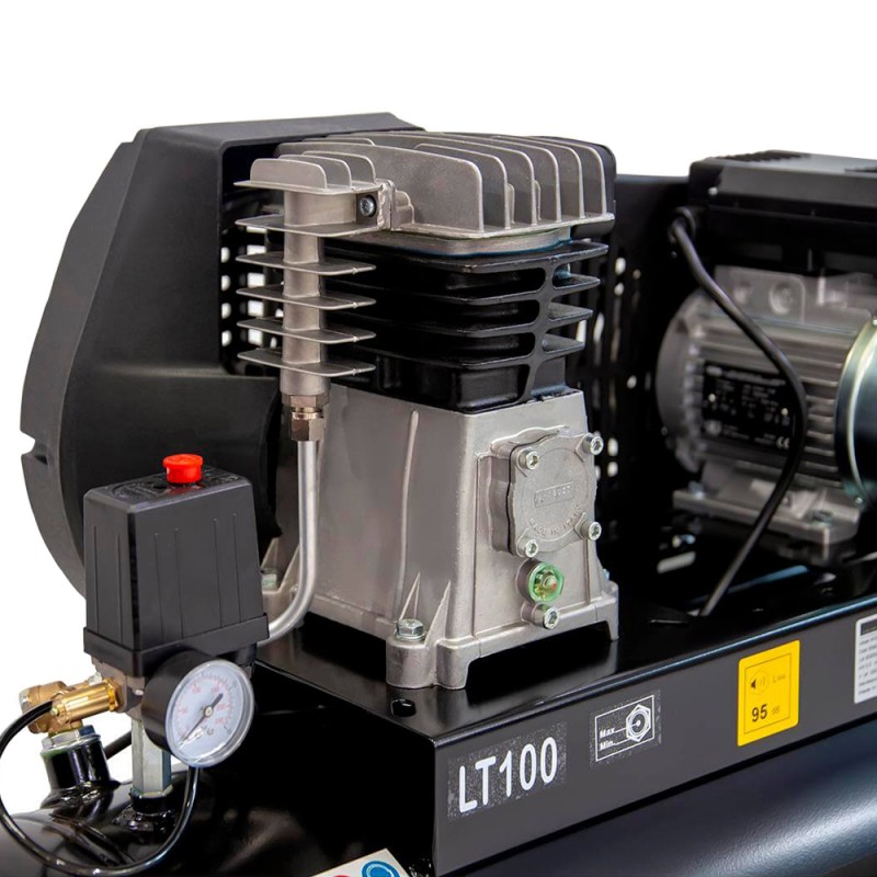 WDK-91032 Масляный поршневой компрессор с ременным приводом:320 л/мин, 9 бар; 220 В, ресивер 100 л, WiederKraft WDK-91032 Масляный поршневой компрессор с ременным приводом:320 л/мин, 9 бар; 220 В, ресивер 100 л, WiederKraft