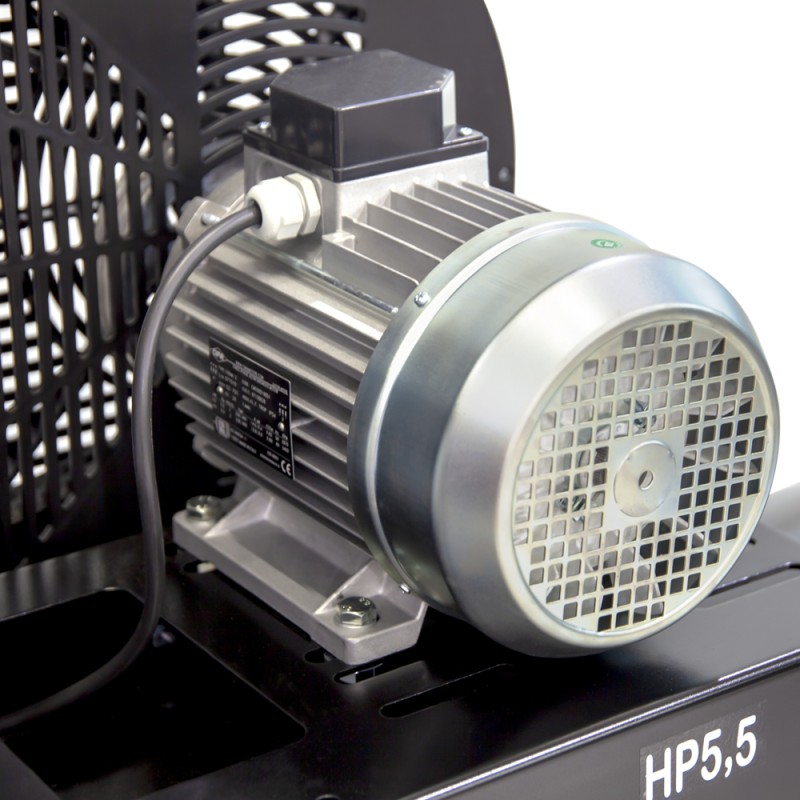 WDK-92765 Масляный поршневой компрессор с ременным приводом 656 л/мин, 11 бар, 380В/4.0 кВт, 270 л, WiederKraft WDK-92765 Масляный поршневой компрессор с ременным приводом 656 л/мин, 11 бар, 380В/4.0 кВт, 270 л, WiederKraft